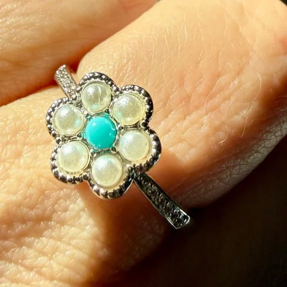 NEW! Pretty Bird Jewelry Flower Ring with Turquoise Center and Pearl Accents - Picture 7 of 13